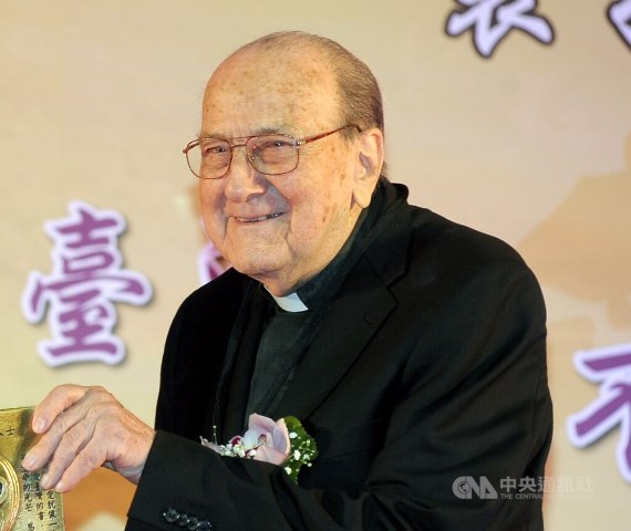 百歲神父賴甘霖，深耕台灣奉獻一生，大愛令人感佩！