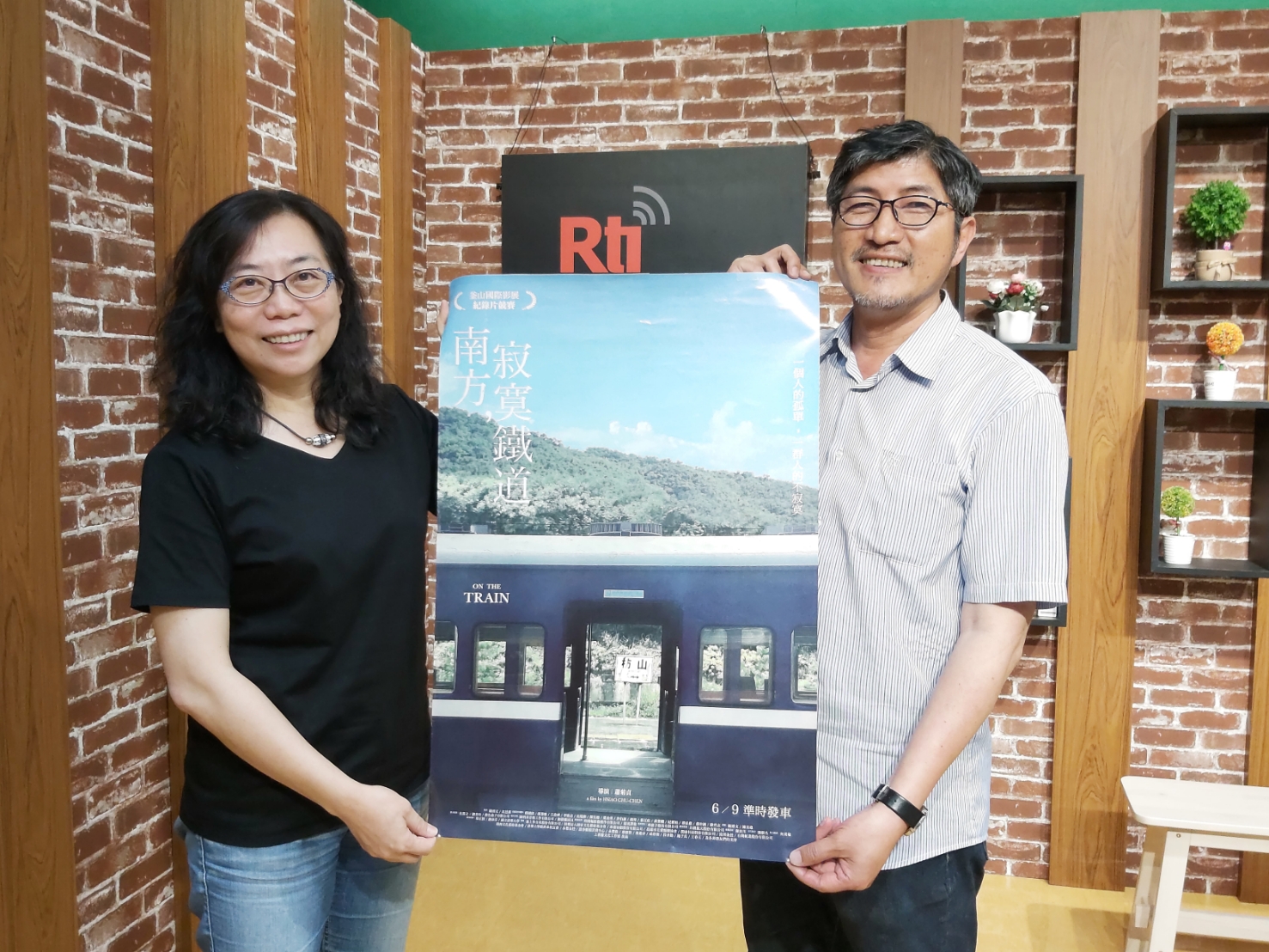 尋找台灣共同的火車記憶／專訪蕭菊貞導演談《南方，寂寞鐵道》的拍攝故事
