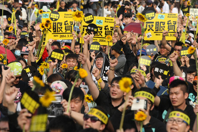 兩岸民調  學者：政經、外交軍事陷入緊張