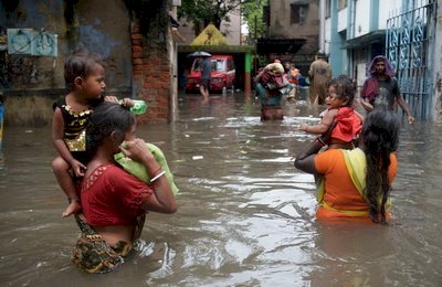 印度暴雨洪災奪命 增為至少76死