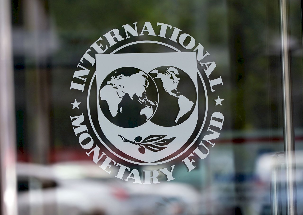 美中貿易戰陰影下 IMF上調台經濟成長率估值