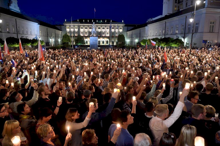 司法改革案眾院過關 波蘭萬人示威