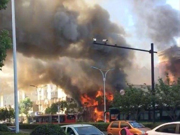 杭州一餐廳煤氣瓶爆炸 2死55傷