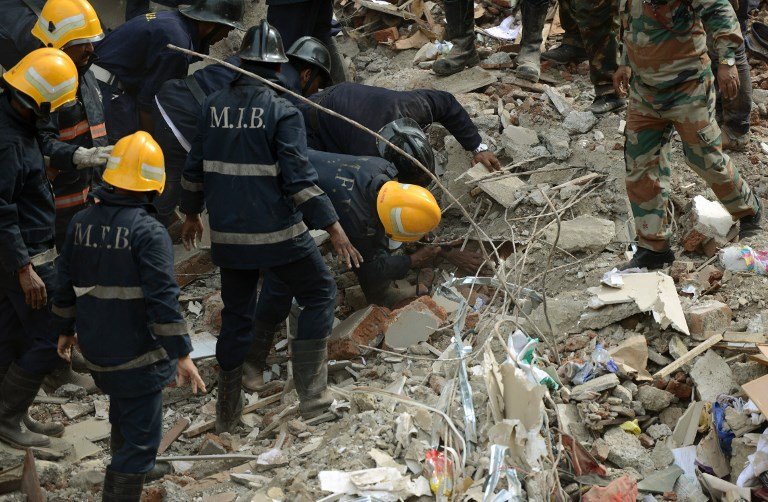 孟買一棟4層樓建築倒塌 17死11傷