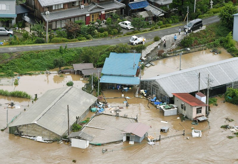 諾盧颱風襲日 2死51傷