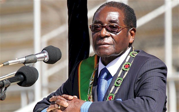 辛巴威總統穆加比與軍方會談 拒絕下台