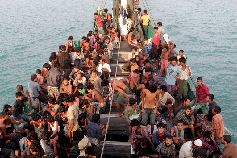 洛興雅難民船獲准靠岸 105人在印尼接受隔離