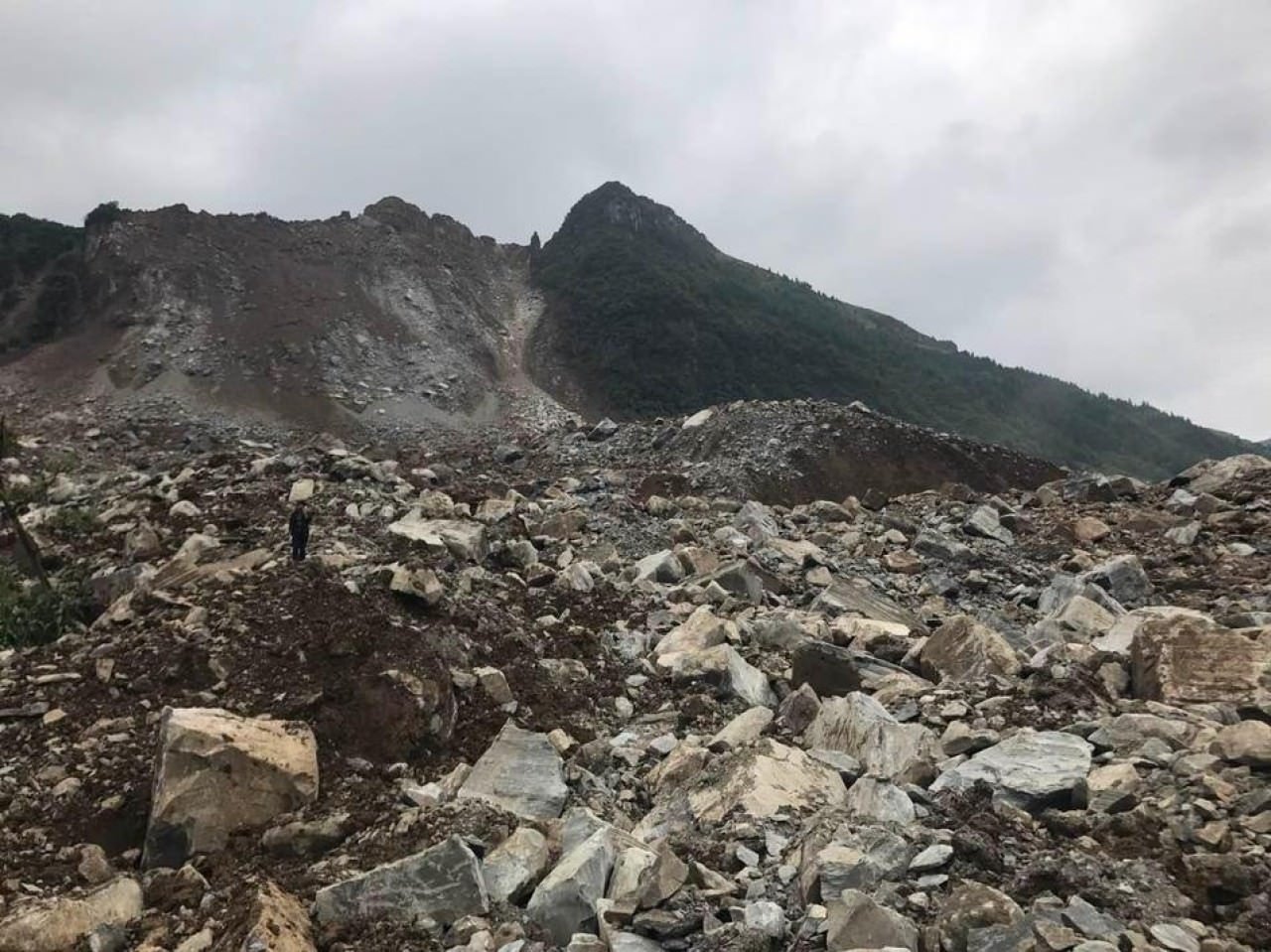 貴州山體滑坡 1死37失蹤