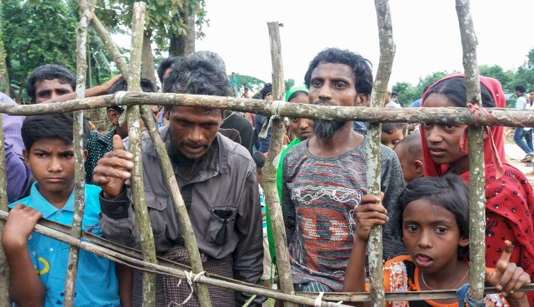 洛興雅人大逃亡 全球關注緬甸人道危機