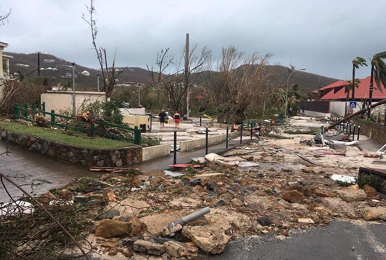 颶風救災慢惹民怨 法英領袖訪加勒比海