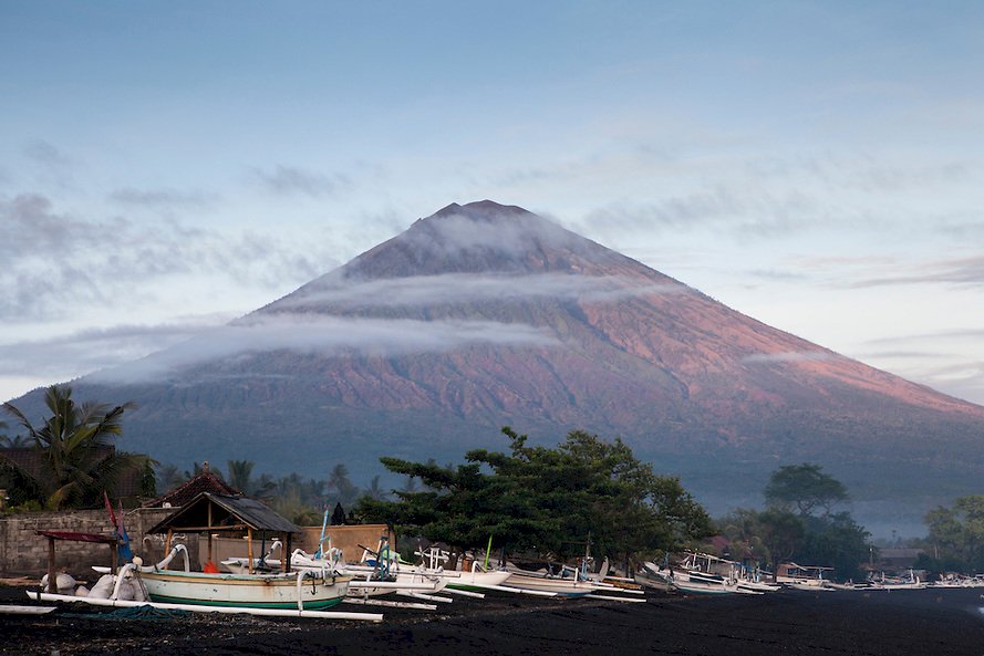 印尼火山蠢動 航空業：必要時暫時停飛