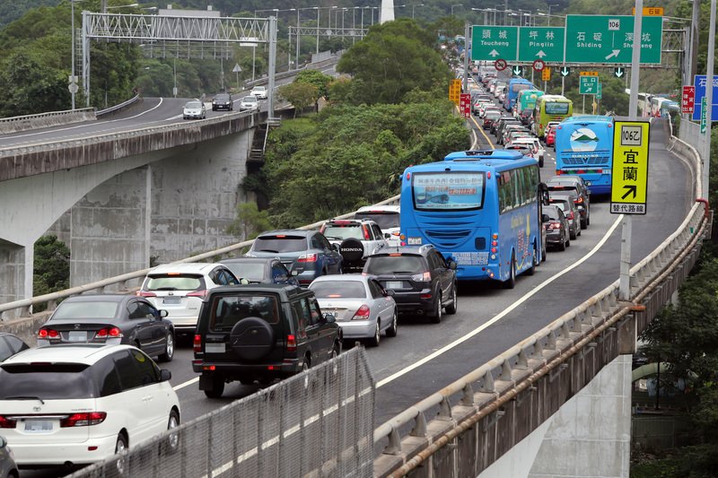 國道通行費逾期欠費 平均年增1.44億