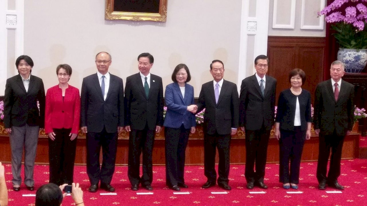 APEC領袖代表英雄榜 刻劃兩岸歷史風雲