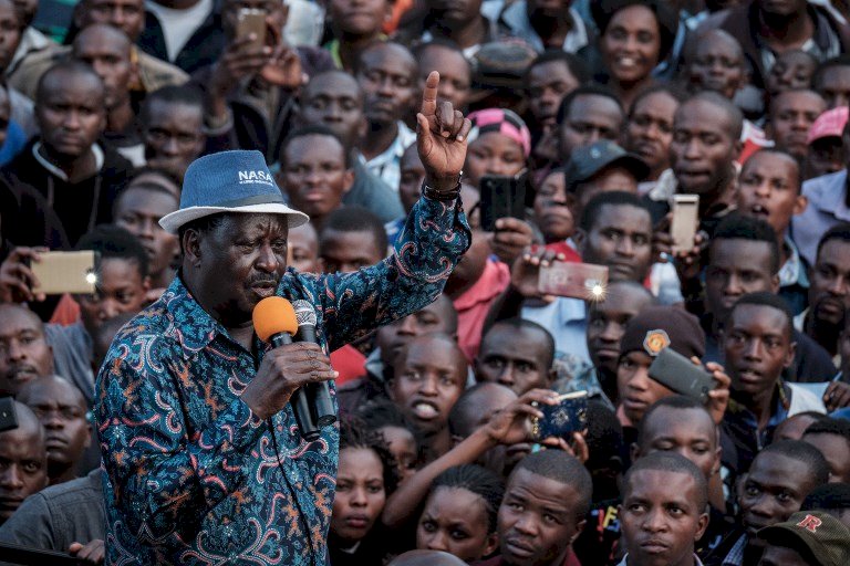 肯亞總統大選開票緩慢 反對派領袖歐丁嘉暫時領先