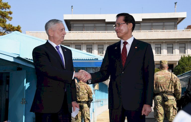 訪兩韓停戰區 美防長：戰爭非我們目標