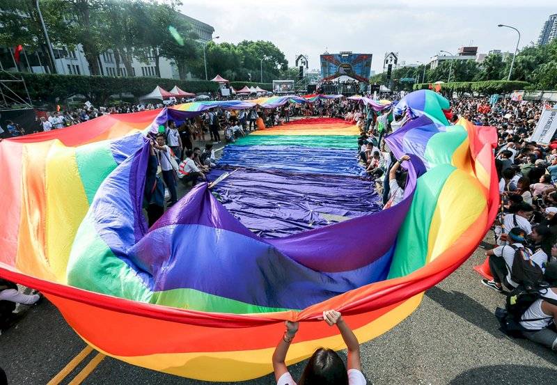 總統祝同志遊行圓滿 提婚姻平權兩原則
