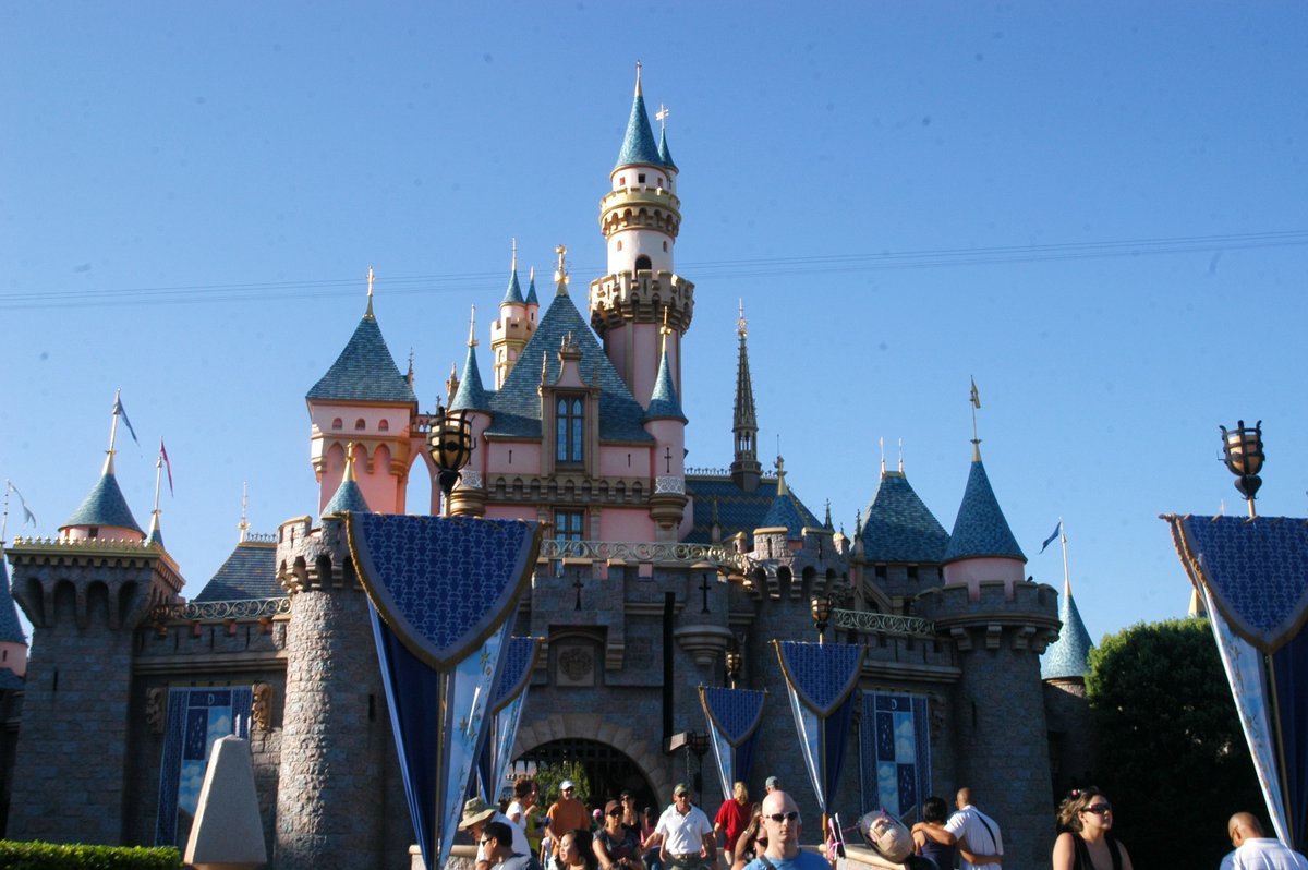 米老鼠來了！加州迪士尼樂園計劃7月迎賓