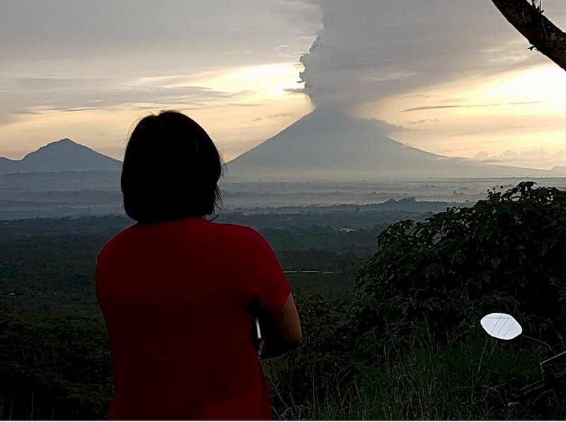印尼火山中心：阿貢火山短時間將大噴發