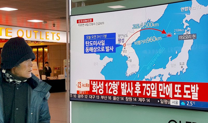 北韓再射飛彈 川習熱線商討對策