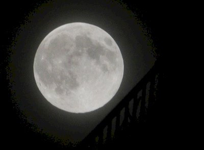 月全食加超級月亮 天文奇景20日晚上登場