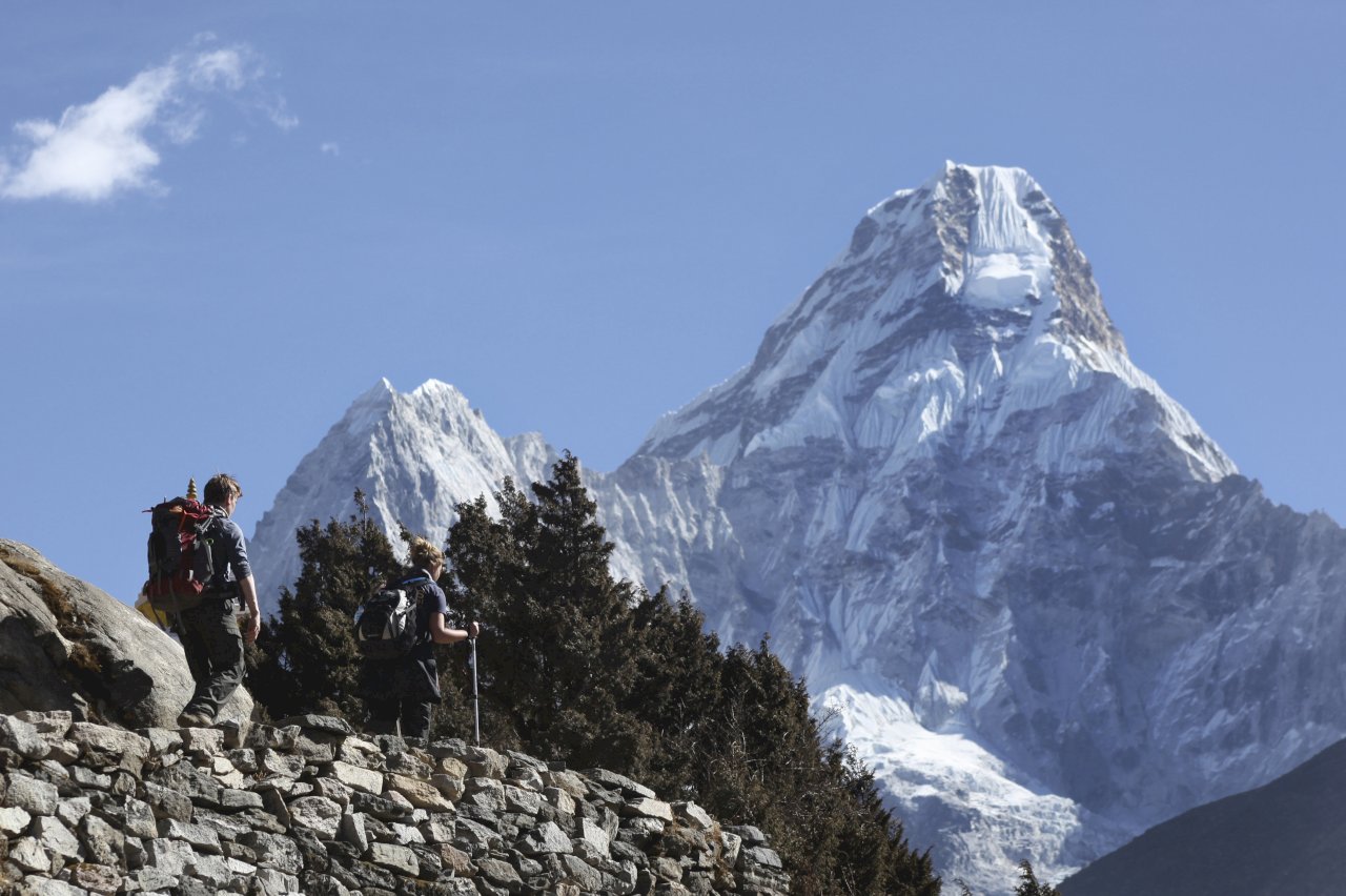 尼泊爾監管鬆散 聖母峰登山公司轉中國