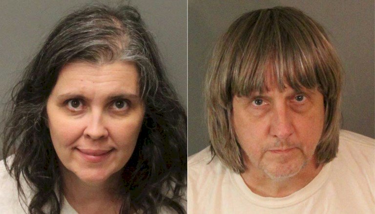 13子女銬床囚暗室 加州夫婦遭虐待調查