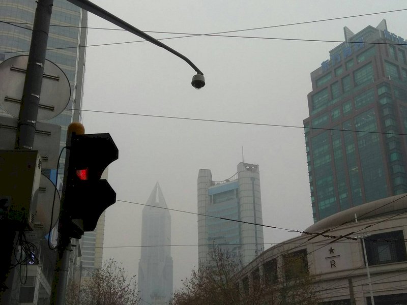中國空氣品質略進步 逾七成城市仍超標