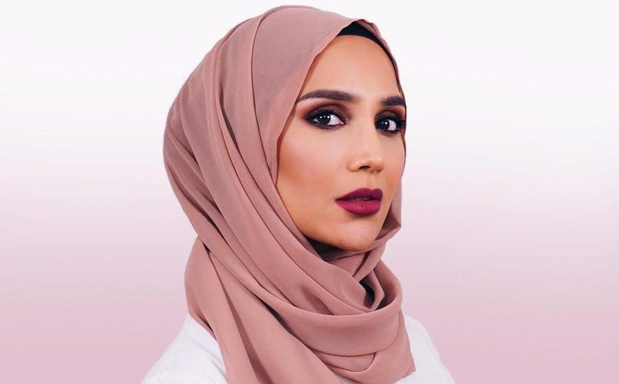 伊斯蘭頭巾模特遭爆仇以 退出萊雅廣告