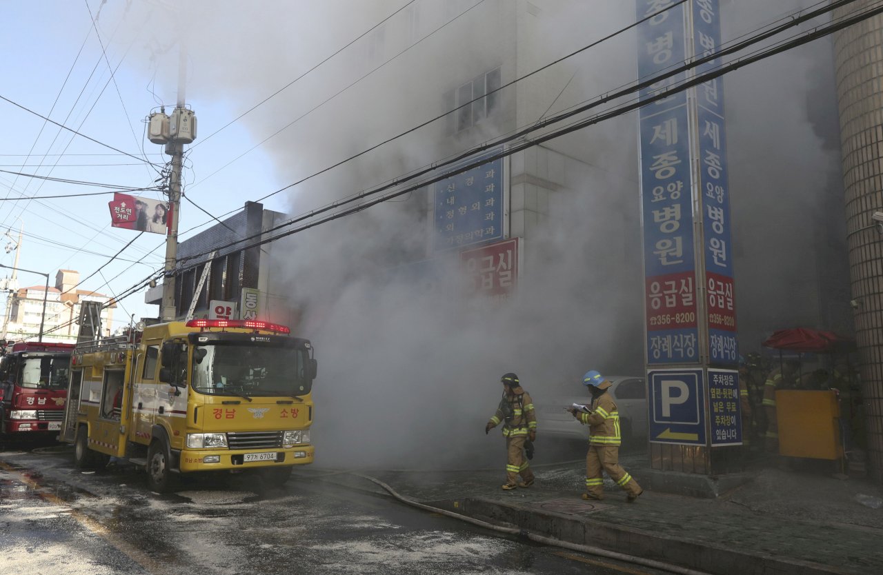 南韓醫院大火 未裝自動滅火器致傷亡慘