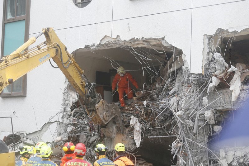 花蓮地震 統帥飯店塌陷處有生命跡象