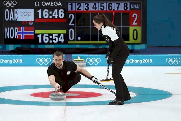 俄夫妻檔摘銅 奪奧運首面冰壺混雙獎牌