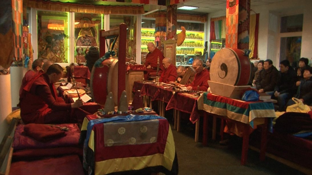 吃包子聽占卜 俄羅斯佛教徒慶新年