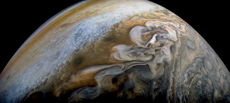 木星大氣層絕美如畫 比科學家所想厚實