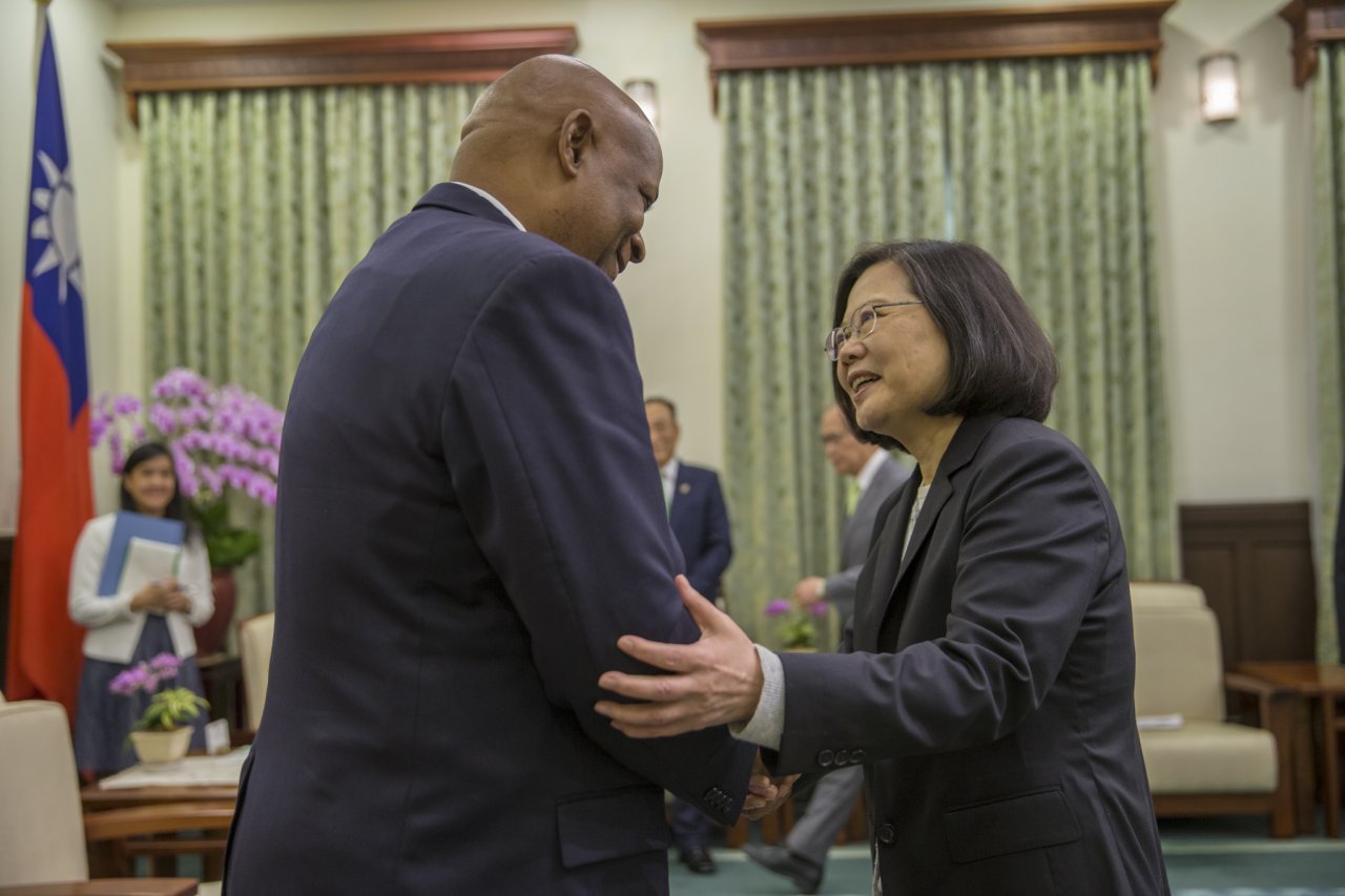 總統：台灣與聖露西亞合作密切 友誼深化