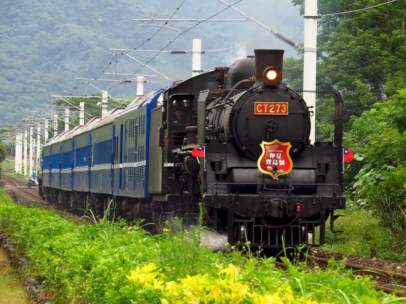 郵輪列車搭國寶蒸汽火車旅遊 26日開訂