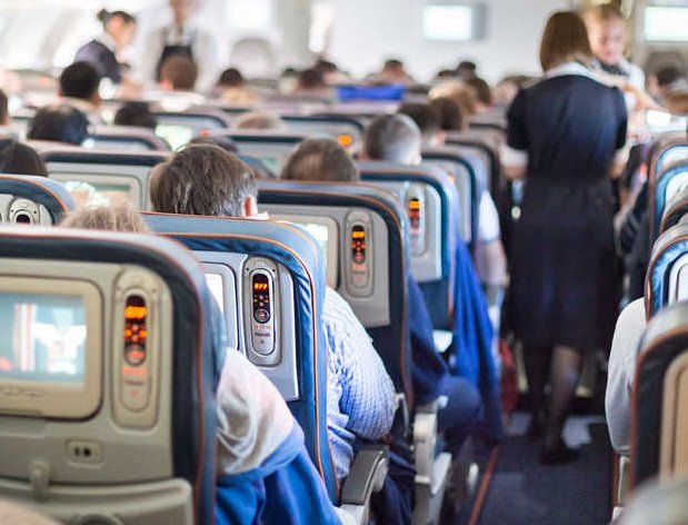 感冒搭飛機 研究：鄰座乘客較可能中鏢