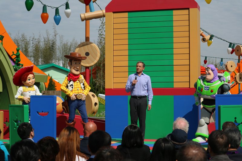 迎戰五一 上海迪士尼玩具總動員園區開幕
