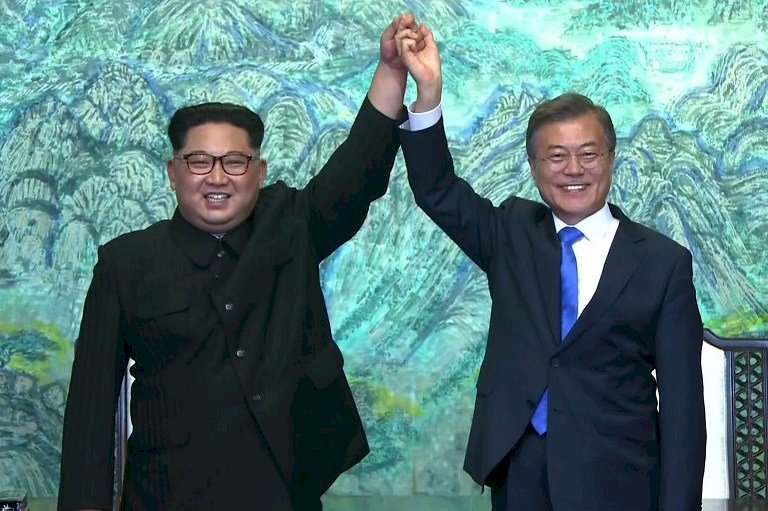 兩韓領袖宣布「板門店宣言」今年內簽和平協定