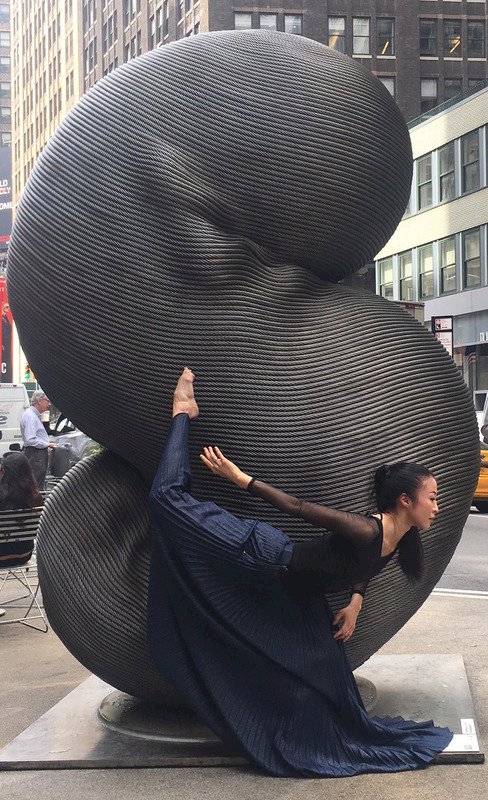 台灣舞蹈家紐約演出 與鋼纜雕塑擦出火花