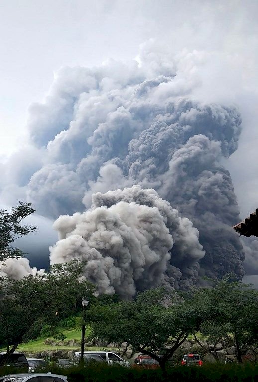瓜國火山爆發釀65死 回顧全球致命火山事件