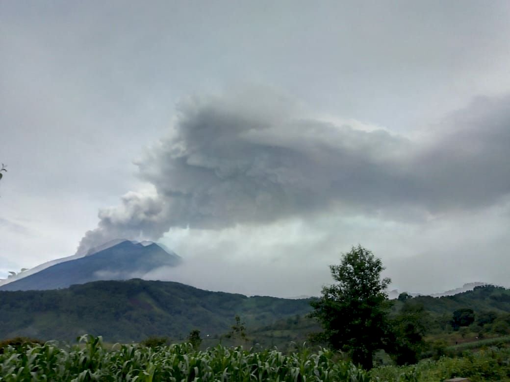 瓜地馬拉火峰火山噴發 當局撤離近4千人