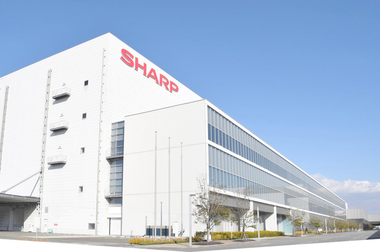 鴻海決止血！日經：夏普堺工廠9月停止運作 日本將無自產大尺寸面板