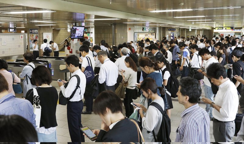 大阪強震返台受阻 華航長榮調派客機疏運