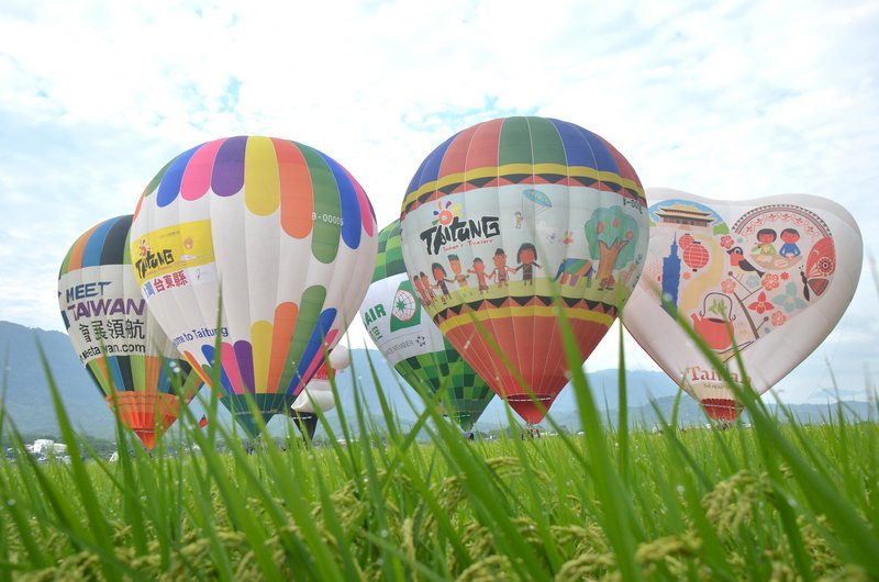 國際熱氣球升空 17國璀璨台東縱谷