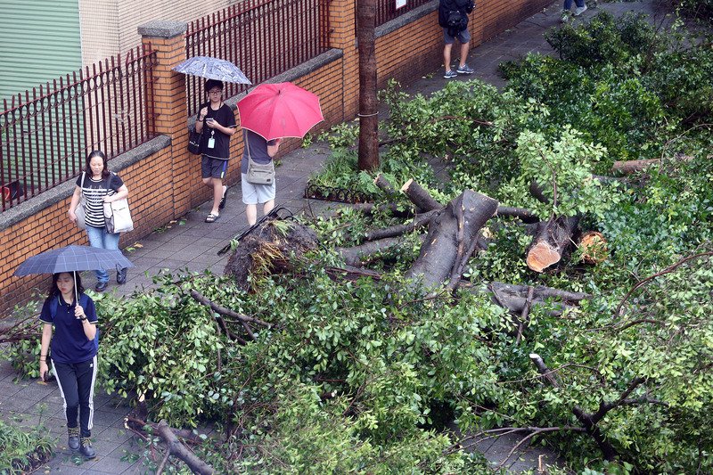 颱風瑪莉亞來襲 公路兩處坍方