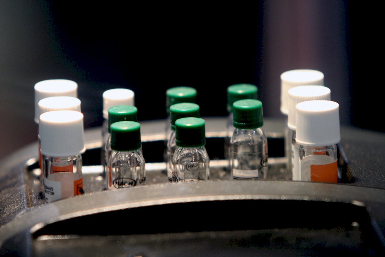 食藥署發首張核准函 國光生技可對受試者打疫苗