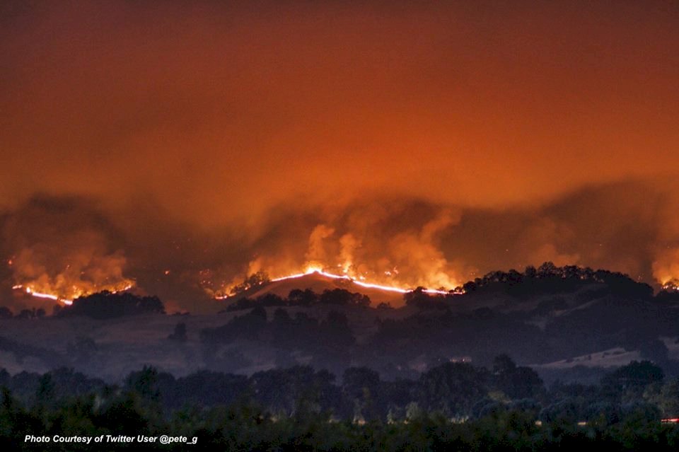 加州野火蔓延 增至6死