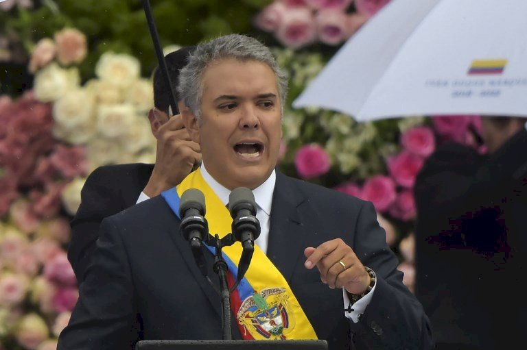 哥國新總統上任 擬更改FARC和平協議