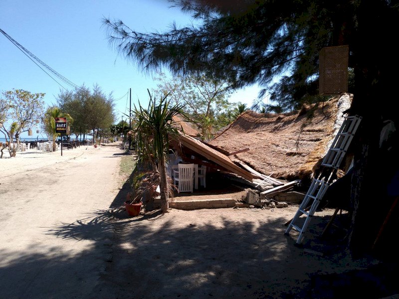 龍目島強震增至131死 15.6萬人無家可歸