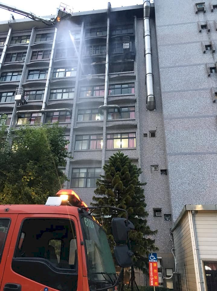 衛福部：台北醫院起火原因仍待確認